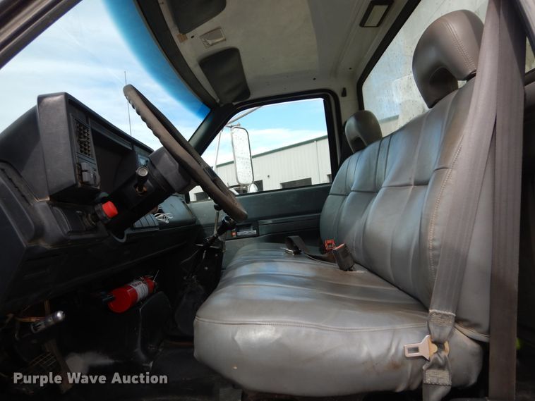 image for item IY9721 1998 GMC C6500  dump truck