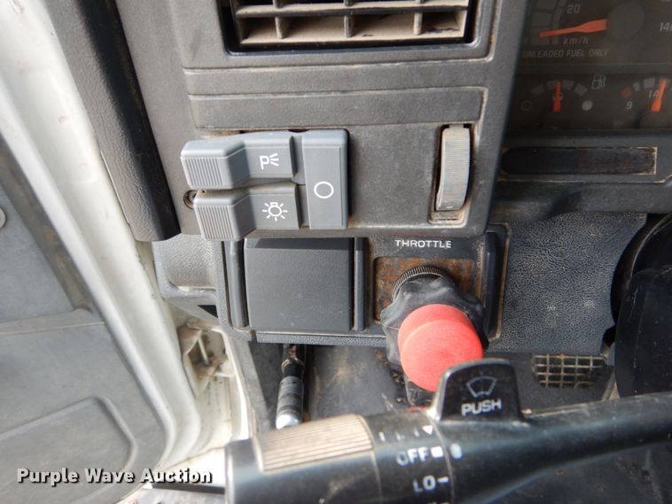 image for item IY9721 1998 GMC C6500  dump truck