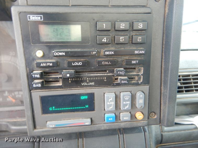 image for item IY9721 1998 GMC C6500  dump truck