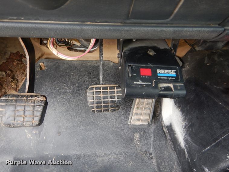 image for item IY9721 1998 GMC C6500  dump truck