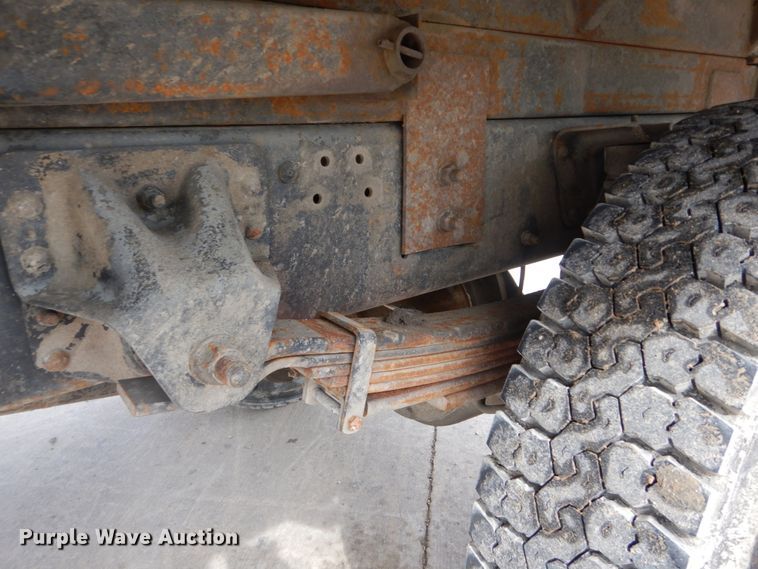 image for item IY9721 1998 GMC C6500  dump truck