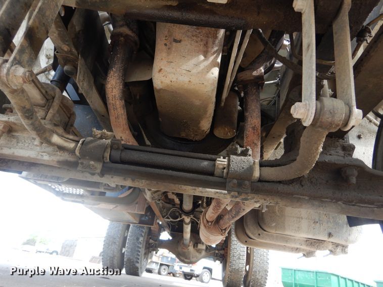 image for item IY9721 1998 GMC C6500  dump truck