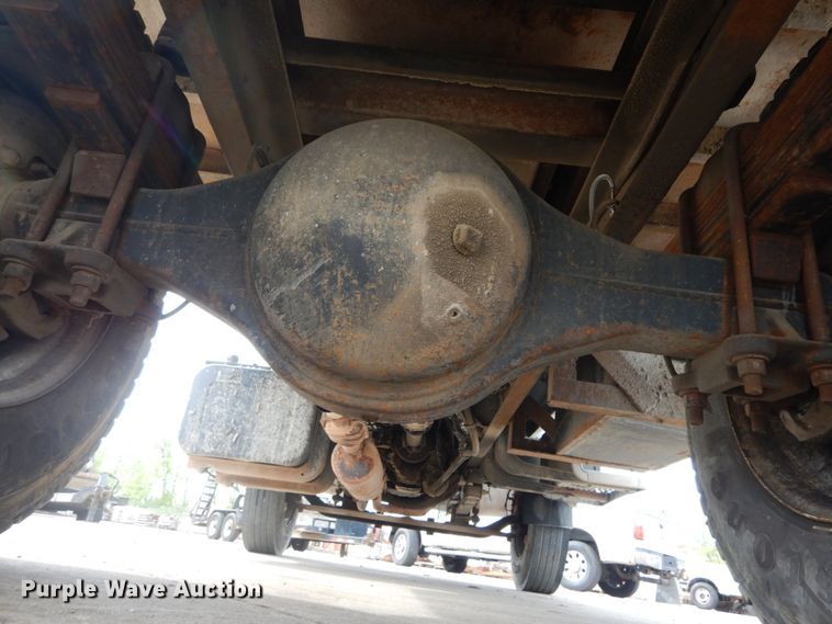 image for item IY9721 1998 GMC C6500  dump truck