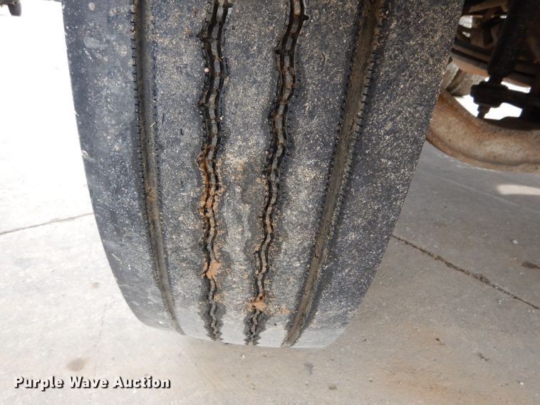 image for item IY9721 1998 GMC C6500  dump truck