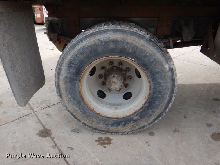 image for item IY9721 1998 GMC C6500  dump truck