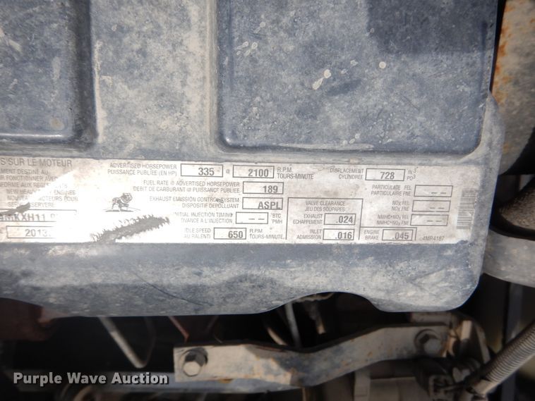 image for item IY9722 2004 Mack DM690S  roll-off container truck