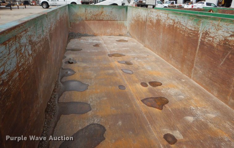 image for item IY9723 Wastequip roll-off container