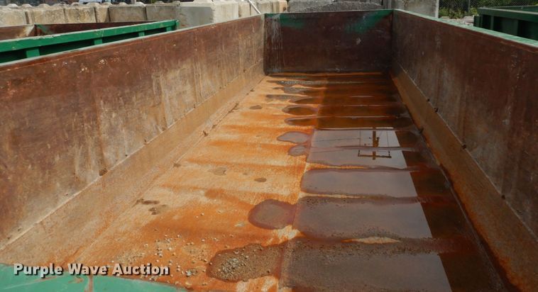 image for item IY9724 Roll-off container