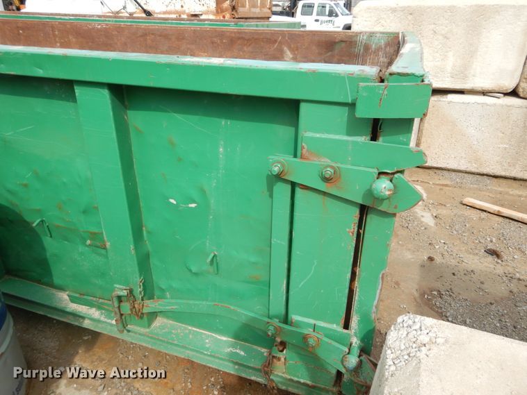 image for item IY9724 Roll-off container