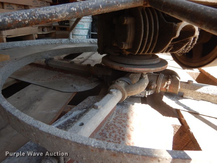 image for item IY9737 Power trowel