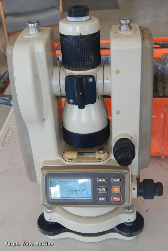 image for item IY9739 Laser surveying equipment