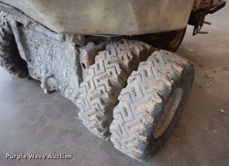 image for item IY9741 Concrete buggy