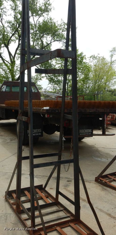 image for item IY9746 (9) concrete form stands