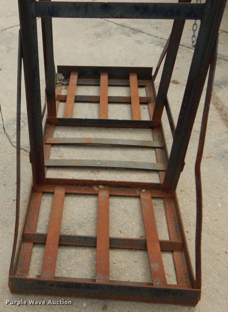 image for item IY9746 (9) concrete form stands