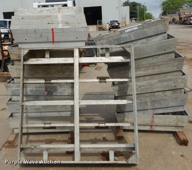 image for item IY9748 (14) 10" window forms