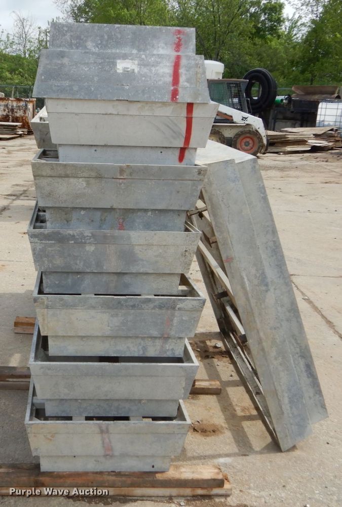 image for item IY9748 (14) 10" window forms