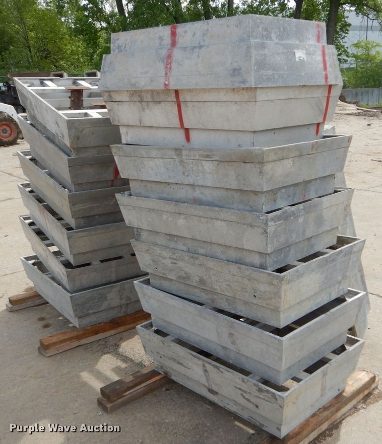 image for item IY9748 (14) 10" window forms