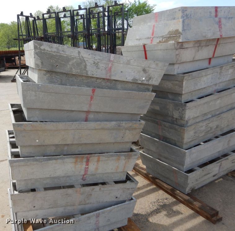 image for item IY9748 (14) 10" window forms