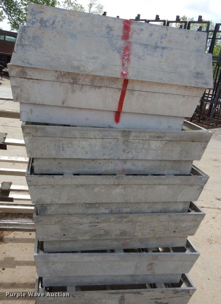 image for item IY9748 (14) 10" window forms