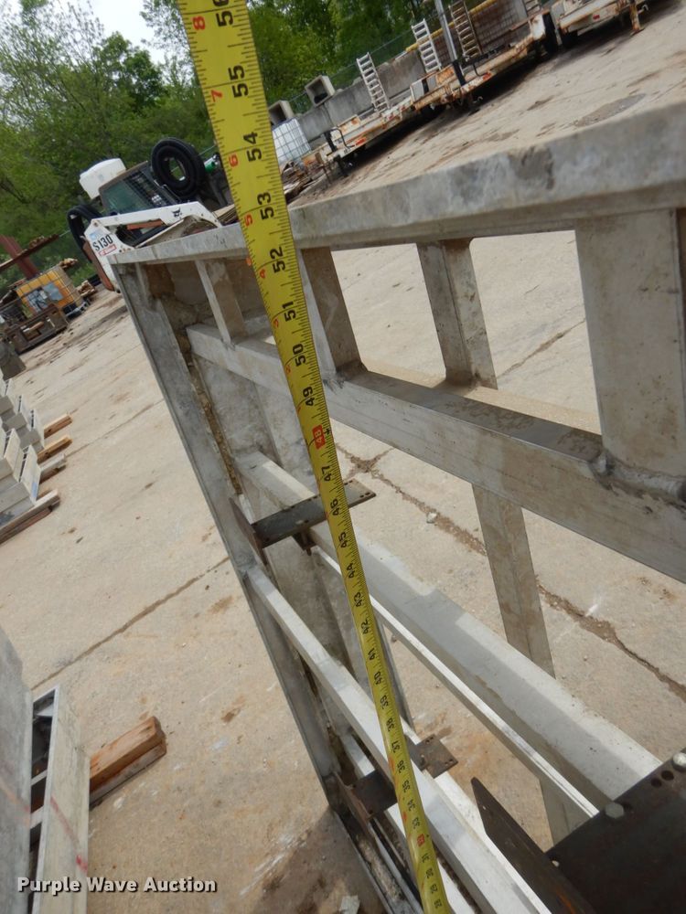 image for item IY9748 (14) 10" window forms