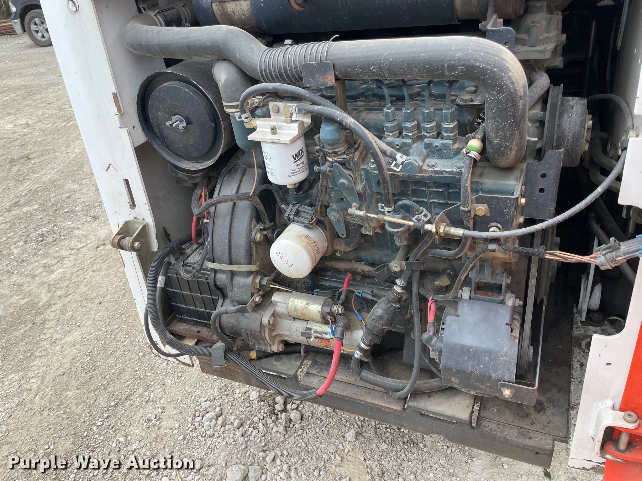 Bobcat T300 tracked skid steer loader in Chanute, KS | Item IR9931 sold