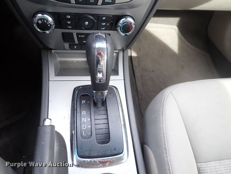 image for item DJ5553 2010 Ford Fusion