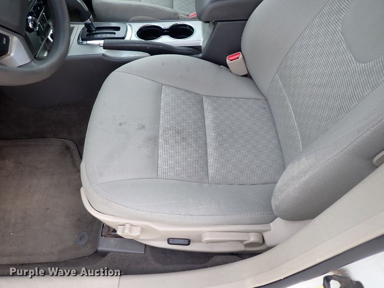 image for item DJ5553 2010 Ford Fusion
