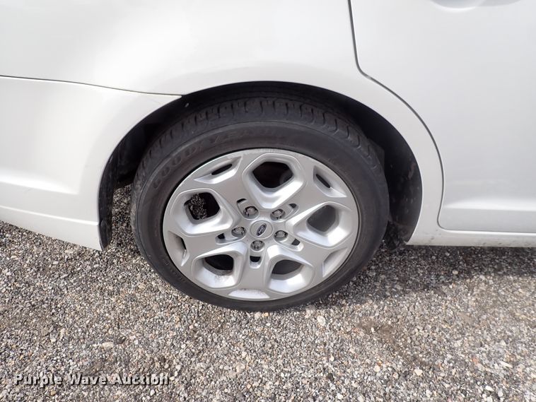 image for item DJ5553 2010 Ford Fusion