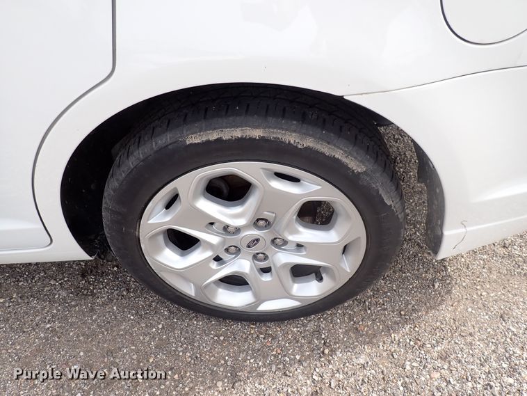 image for item DJ5553 2010 Ford Fusion