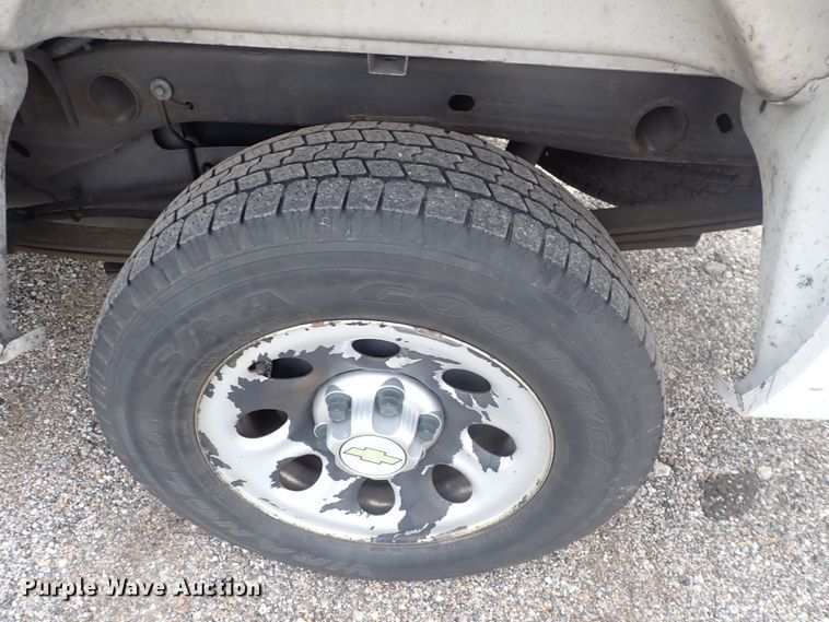 image for item DJ5558 2011 Chevrolet Silverado 1500  Ext. Cab pickup truck