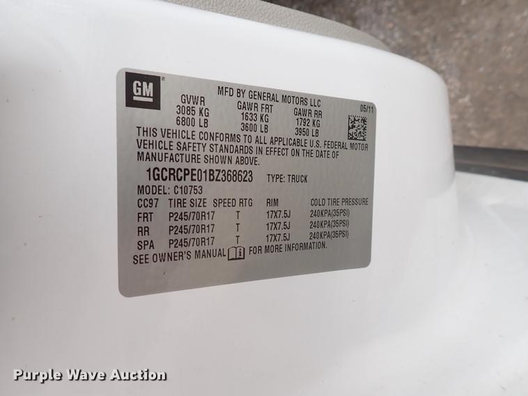 image for item DJ5558 2011 Chevrolet Silverado 1500  Ext. Cab pickup truck