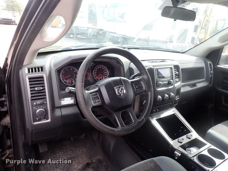 image for item DJ5559 2014 Dodge Ram 1500  Crew Cab pickup truck