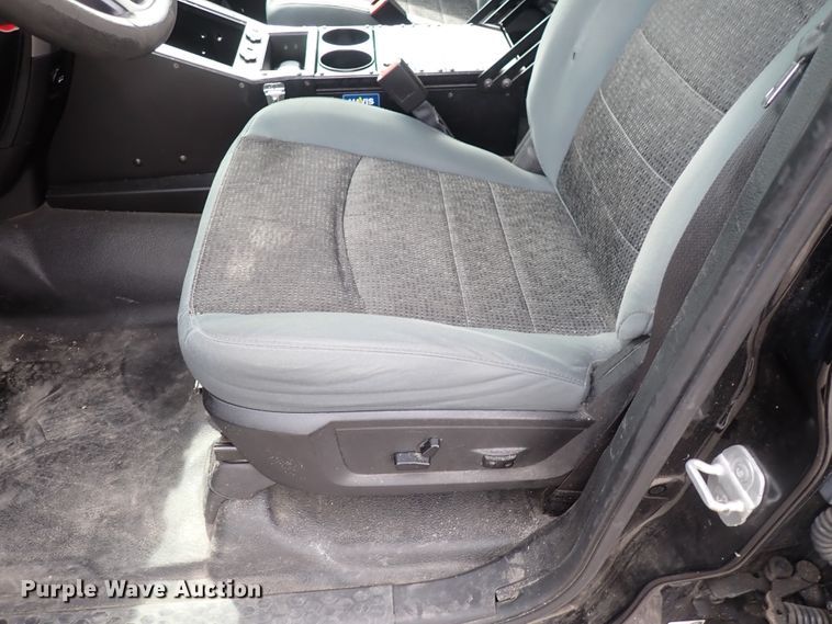 image for item DJ5559 2014 Dodge Ram 1500  Crew Cab pickup truck