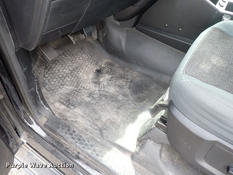 image for item DJ5559 2014 Dodge Ram 1500  Crew Cab pickup truck