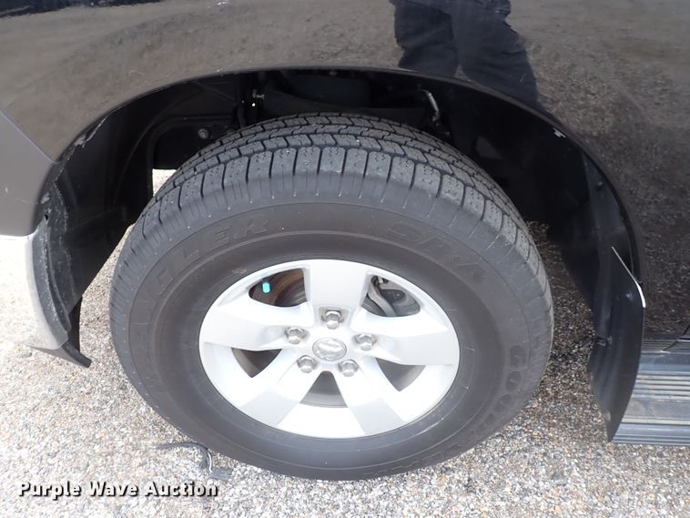 image for item DJ5559 2014 Dodge Ram 1500  Crew Cab pickup truck