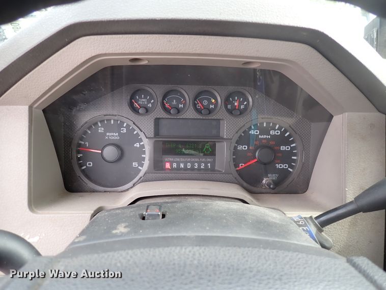 image for item DJ5560 2008 Ford F550 Super Duty  bucket truck