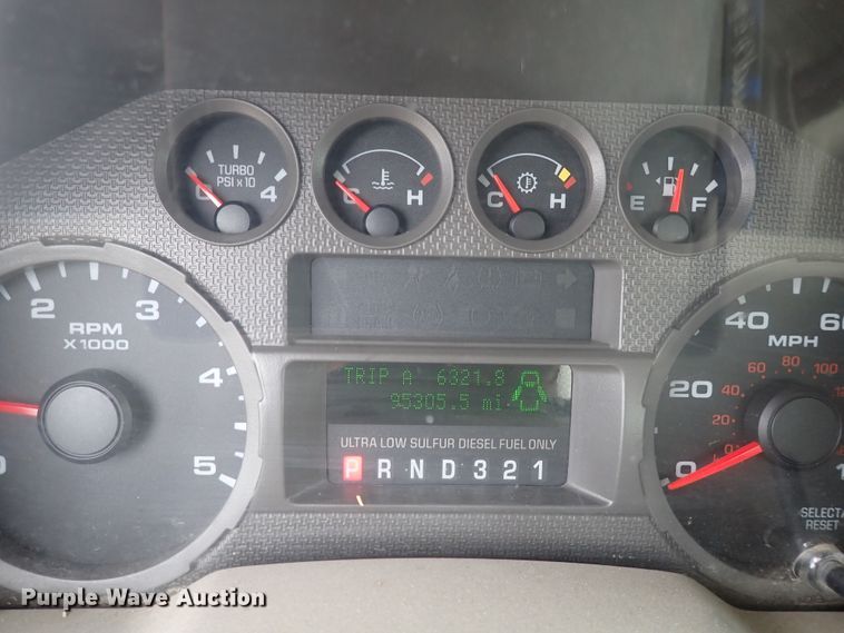 image for item DJ5560 2008 Ford F550 Super Duty  bucket truck