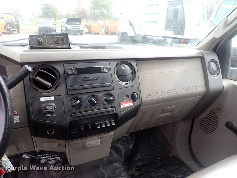 image for item DJ5560 2008 Ford F550 Super Duty  bucket truck