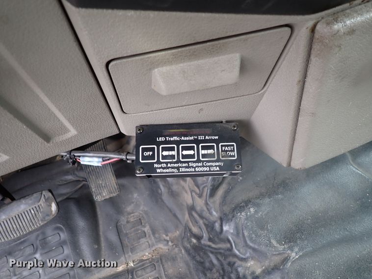 image for item DJ5560 2008 Ford F550 Super Duty  bucket truck