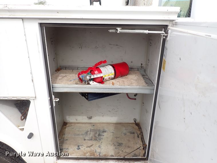 image for item DJ5560 2008 Ford F550 Super Duty  bucket truck