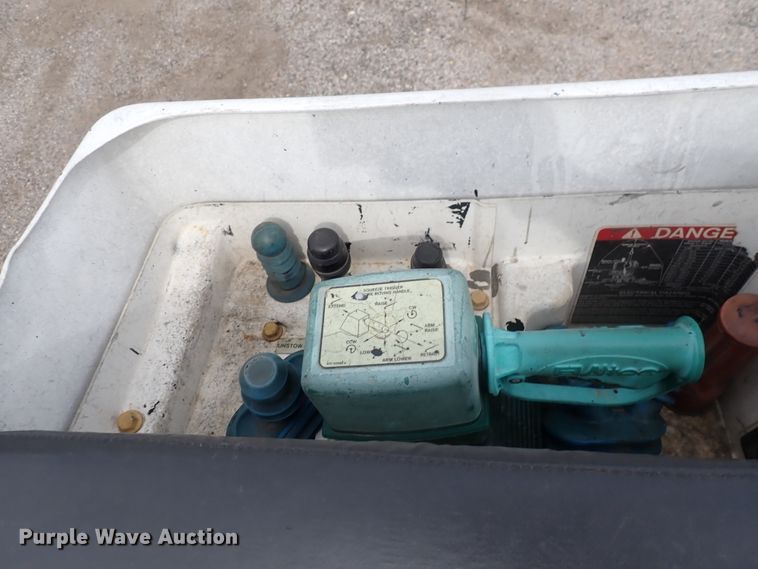 image for item DJ5560 2008 Ford F550 Super Duty  bucket truck