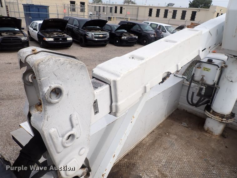 image for item DJ5560 2008 Ford F550 Super Duty  bucket truck