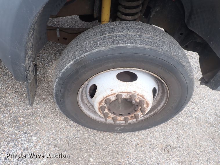 image for item DJ5560 2008 Ford F550 Super Duty  bucket truck