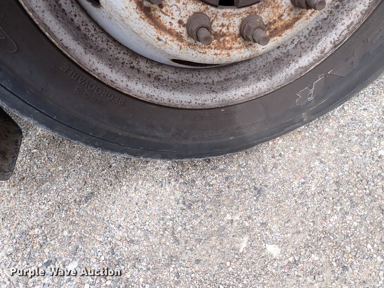 image for item DJ5560 2008 Ford F550 Super Duty  bucket truck