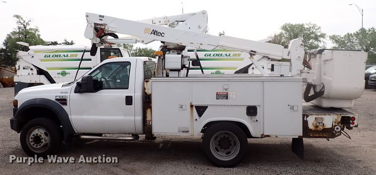 image for item DJ5561 2008 Ford F550 Super Duty  bucket truck
