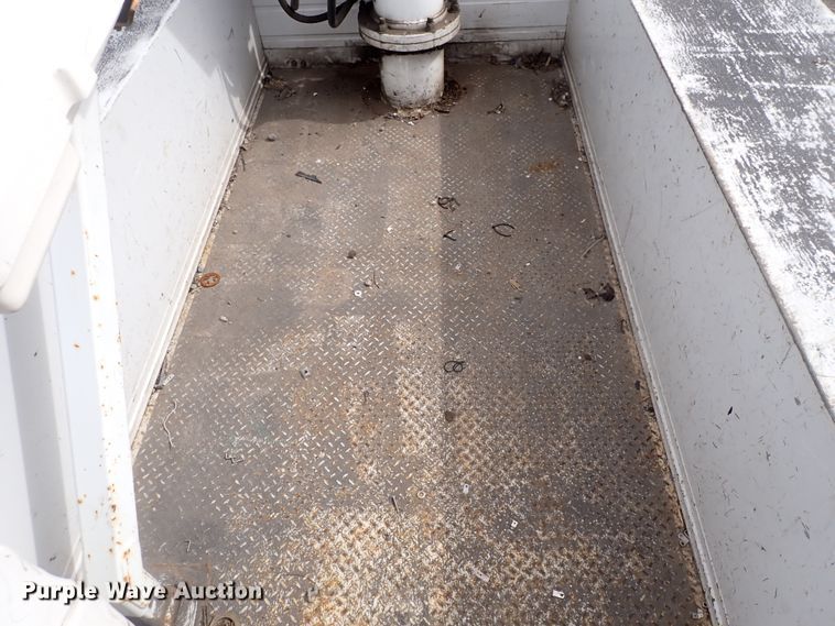 image for item DJ5561 2008 Ford F550 Super Duty  bucket truck