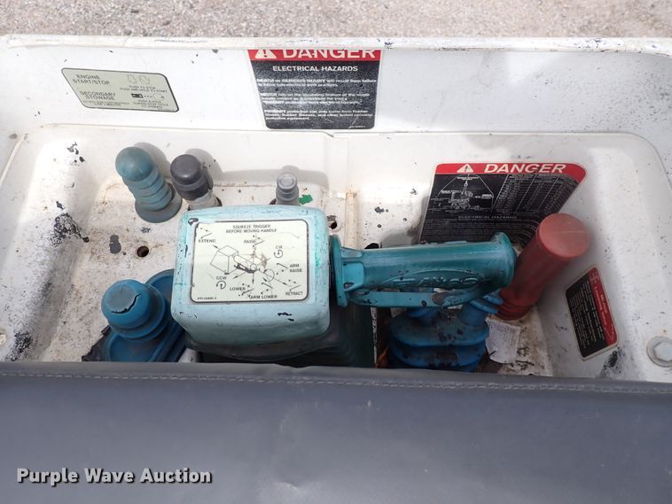 image for item DJ5561 2008 Ford F550 Super Duty  bucket truck