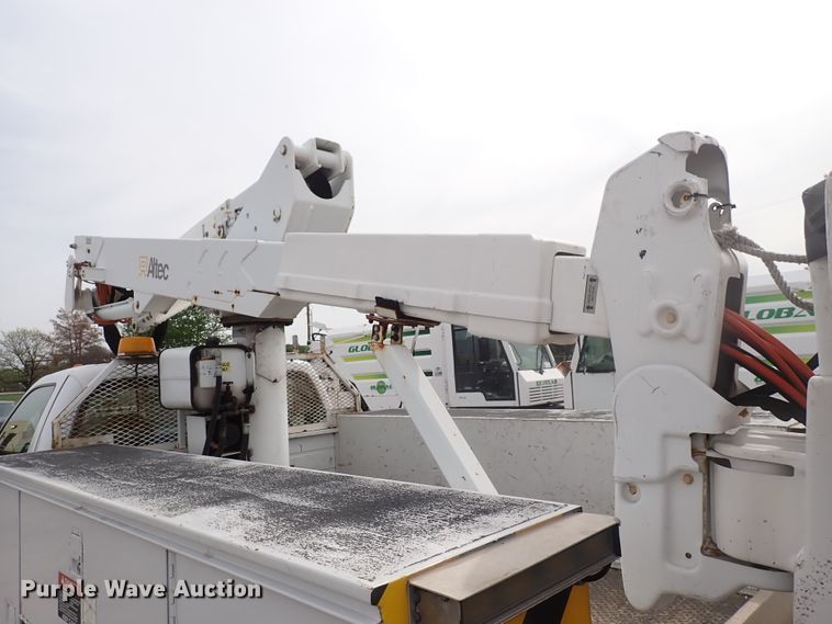 image for item DJ5561 2008 Ford F550 Super Duty  bucket truck