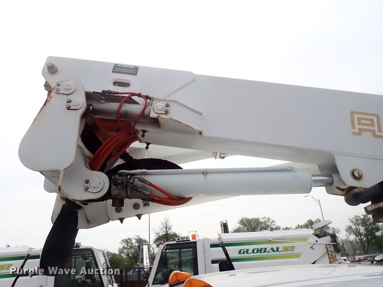 image for item DJ5561 2008 Ford F550 Super Duty  bucket truck