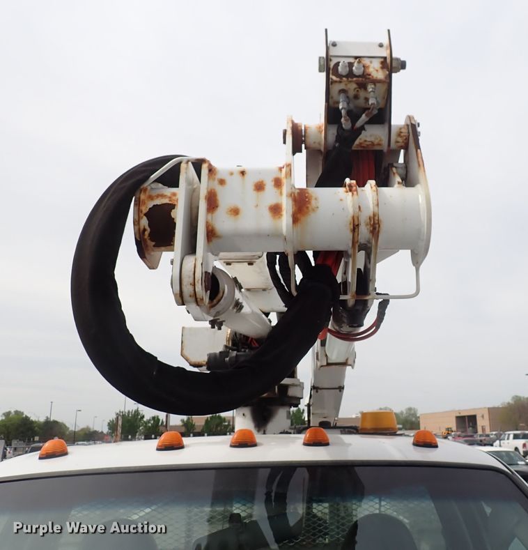 image for item DJ5561 2008 Ford F550 Super Duty  bucket truck